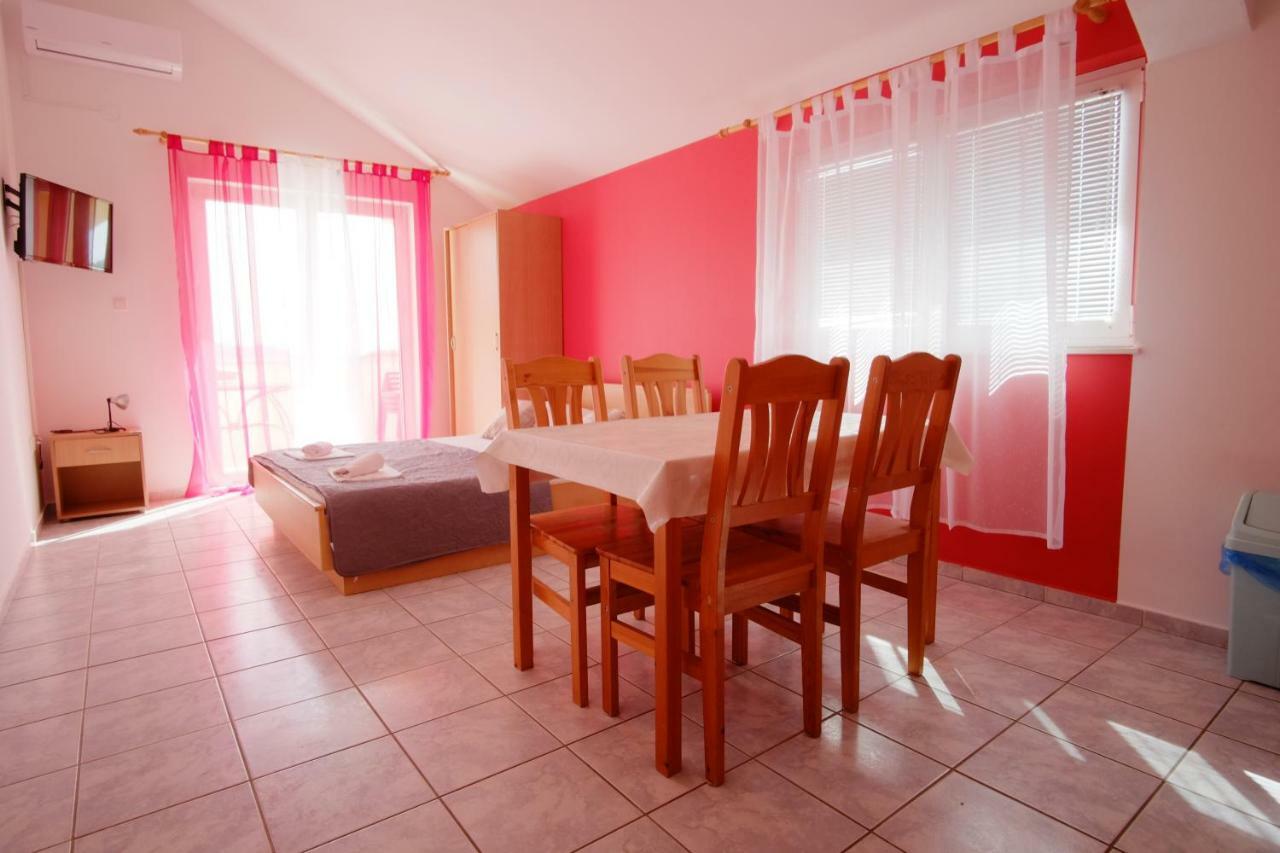 Apartment Gordana Drage Esterno foto