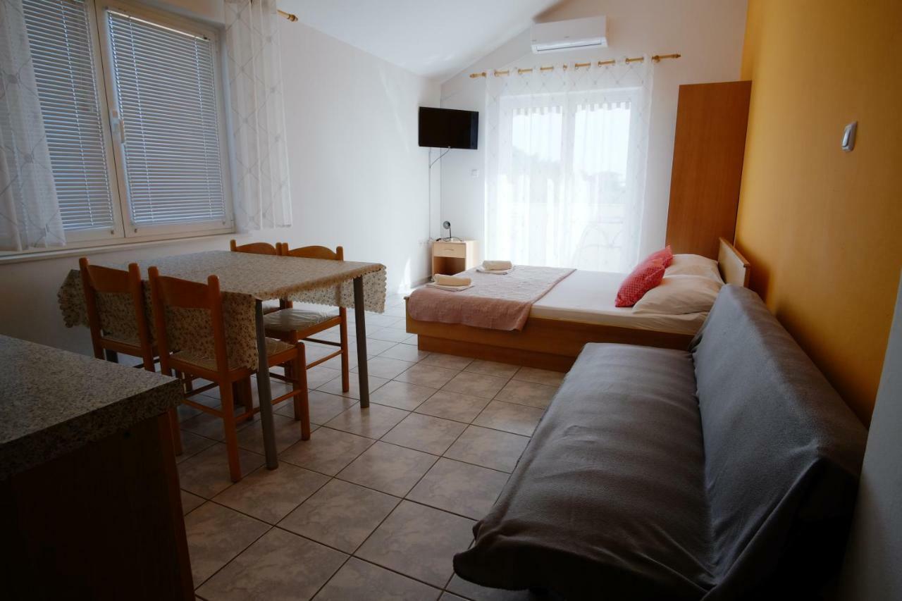 Apartment Gordana Drage Esterno foto