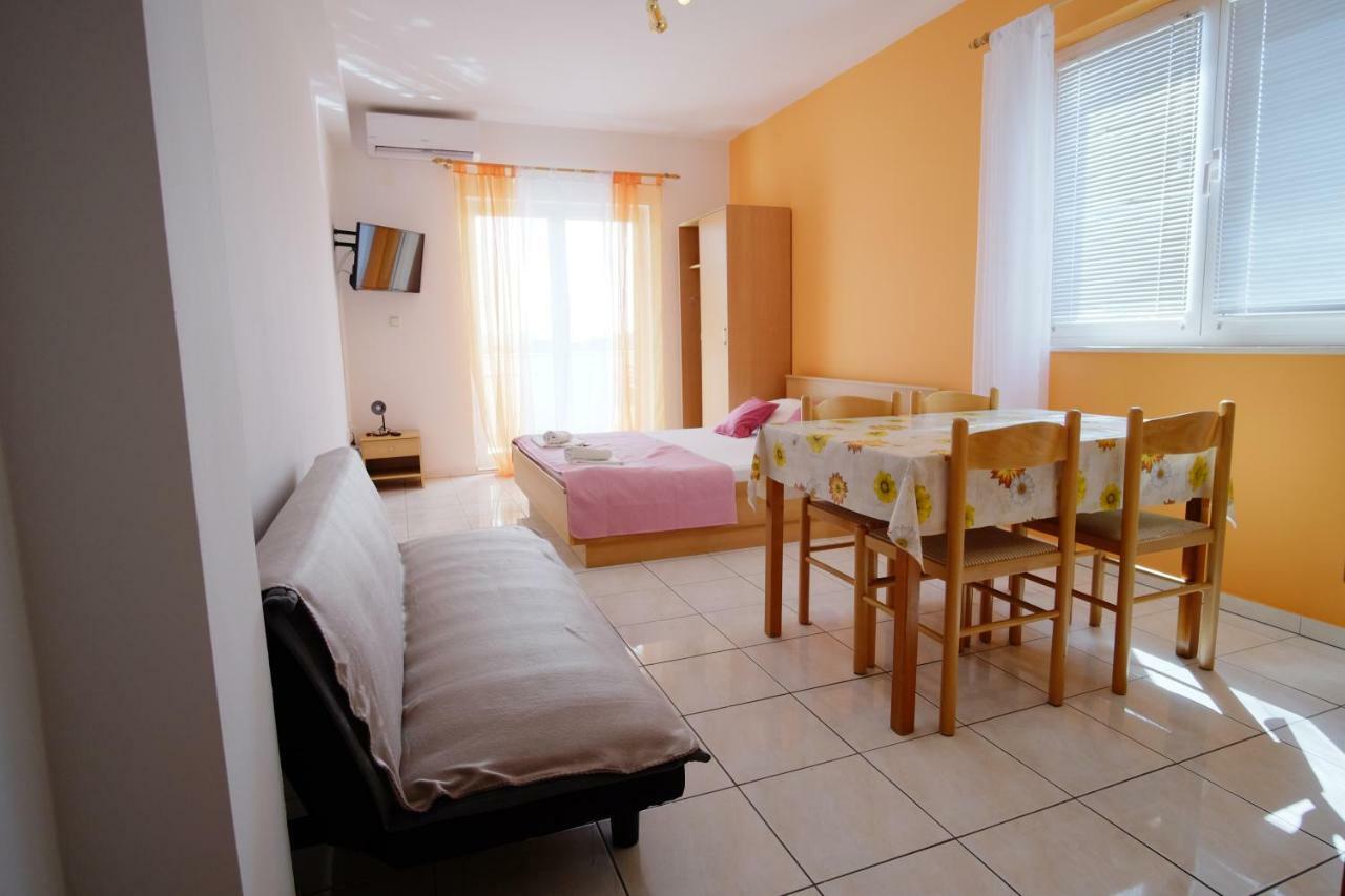 Apartment Gordana Drage Esterno foto